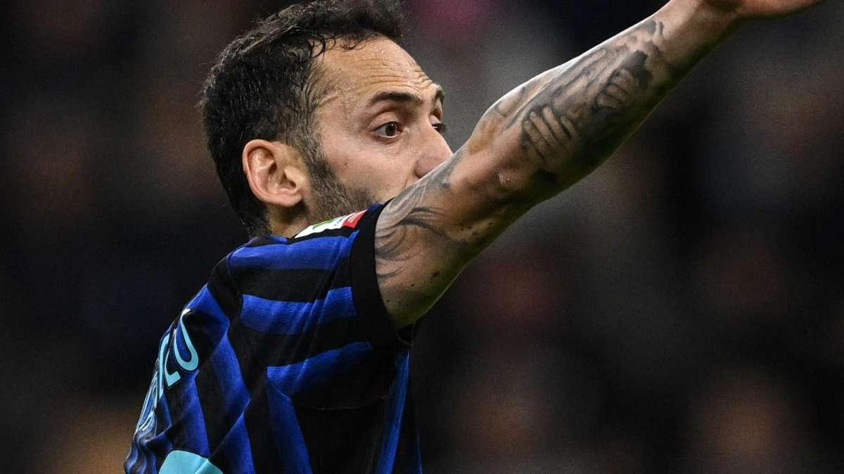 Sky - Calhanoglu, finale di Coppa Italia a rischio. Esposito, domani possibile forfait