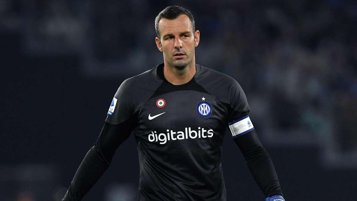 Repubblica - Inter, finale furioso e tre punti pesantissimi contro il Torino: Handanovic monumentale 