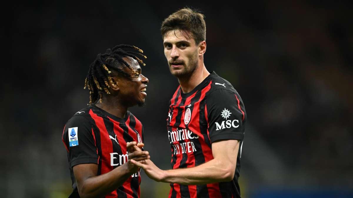 Contestazione a San Siro, il Milan chiude con una vittoria: Monza sconfitto 2-0