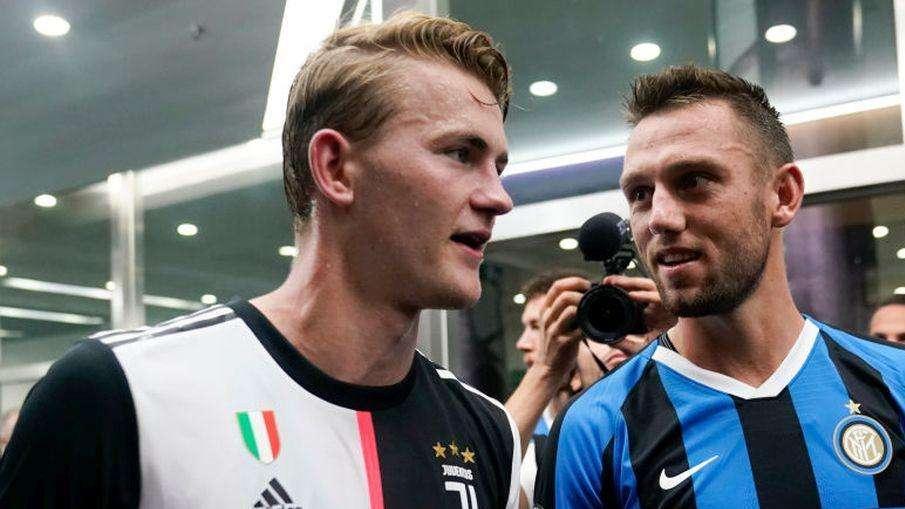 De Ligt: "Inter rivale, ma io e De Vrij siamo amici. Sono i media che ci vogliono far litigare"