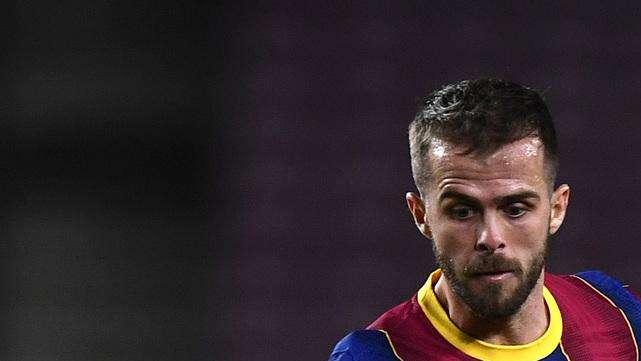 Pjanic: "Scudetto, le favorite sono sempre le stesse. Vincerà una tra Inter, Milan e Juve"
