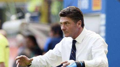 La difesa a quattro va in tilt al Renzo Barbera. Inter, qui mancano i terzini