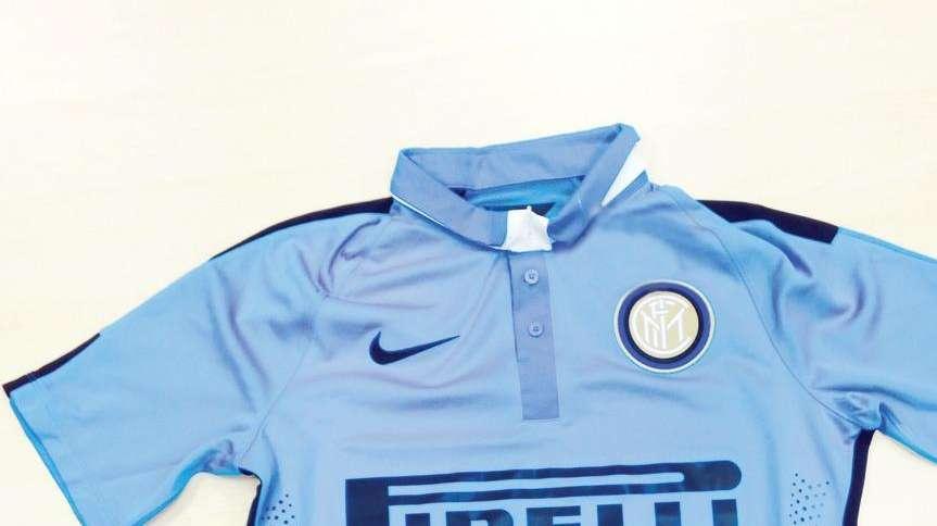 FOTO - Stagione 2014-2015, ecco le tre nuove divise dell'Inter: tante le novità