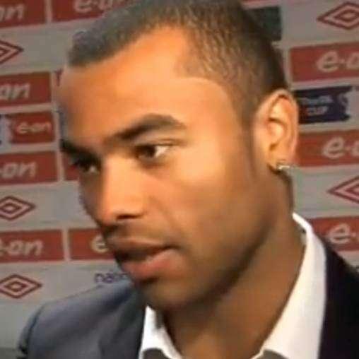 Scandali al Chelsea, stavolta paga Ashley Cole