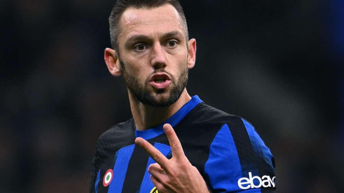 CdS - Inzaghi senza rischi: De Vrij in difesa, turnover rinviato a Lecce