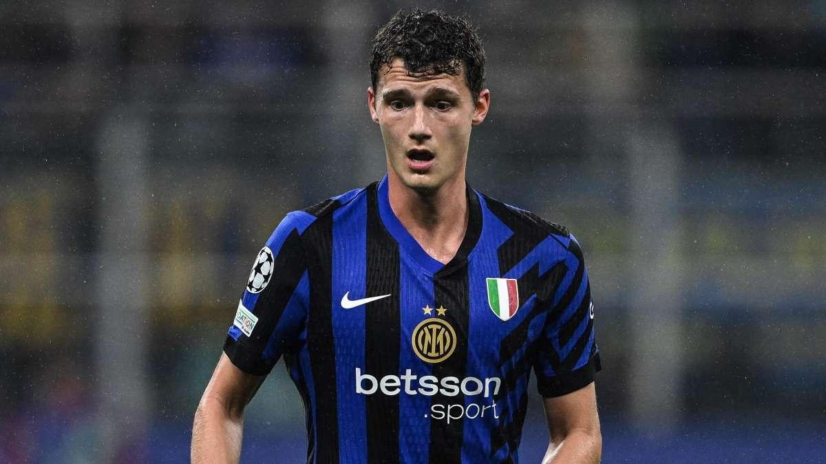 Francia, stop per Upamecano e convocazione per Badé. Le Figaro: "Deschamps ha 'dimenticato' Pavard"