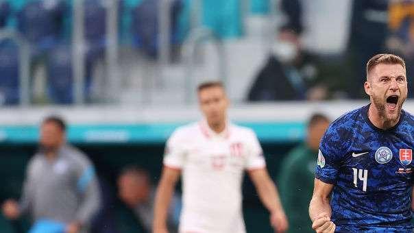 Polonia-Slovacchia, Skriniar riceve i complimenti di Barella: "Avevo segnato un gol simile all'Atalanta"