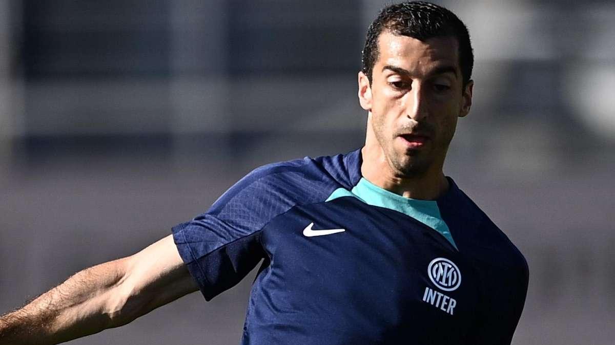 Buone notizie per l'Inter: primo allenamento dell'anno quasi al completo. Mkhitaryan ha lavorato in gruppo