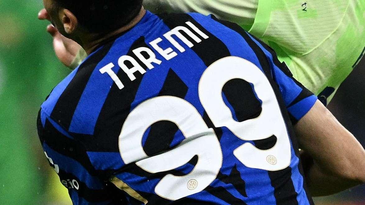 Olympiacos, Taremi pronto a iniziare la nuova avventura: l'iraniano conserva la 99 che aveva all'Inter