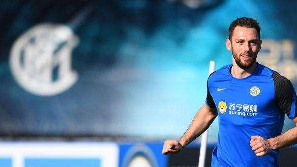 Altra ottima notizia per Conte: De Vrij negativo. L'olandese pronto per il Bologna?