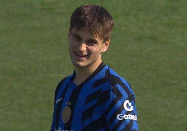 Milan-Inter, Up&Down - Derby a due volti: Berenbruch oro colato, Alexiou fa arrabbiare la Marvel. Spinaccè nella terra di mezzo