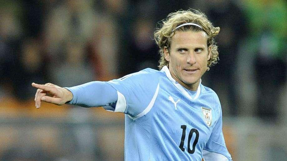 Colpo Inter, i tifosi sognano Forlàn o Rossi