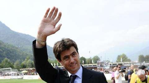 La Juve si allena sotto gli occhi di Agnelli e Marotta