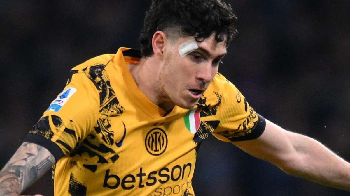 Napoli-Inter, Bastoni sotto i riflettori. Bene anche Josep Martinez