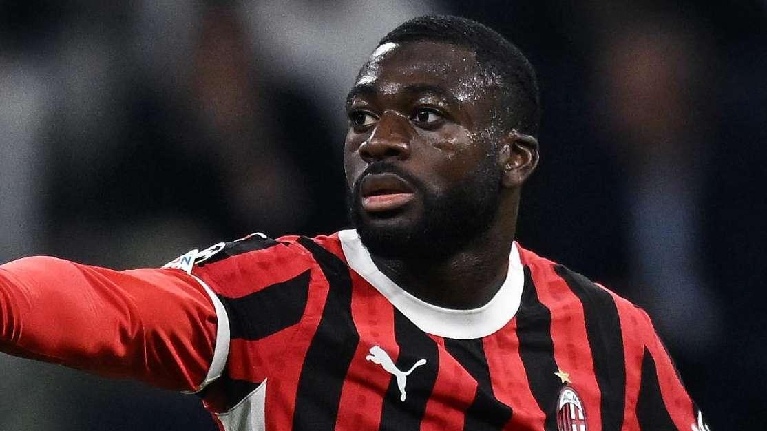 Milan, Fofana: "Siamo ancora in lotta per lo scudetto. Derby? Maignan e Theo..."