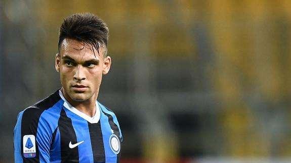 Corsera - Lautaro destabilizzato dalle voci sul Barça: Inter preoccupata. Ok alla cessione, ma solo a una condizione