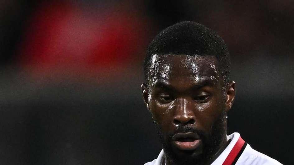 Sky - Milan, Tomori in partenza: trattativa avanzata con il Tottenham. Ai rossoneri 30 milioni
