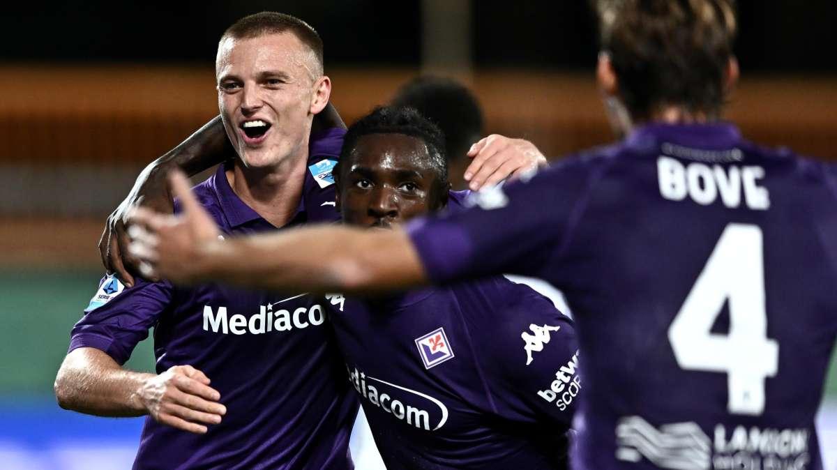 Qui Fiorentina - Contro l'Inter il solito 4-2-3-1: le scelte di Palladino. Gudmundsson a rischio convocazione 
