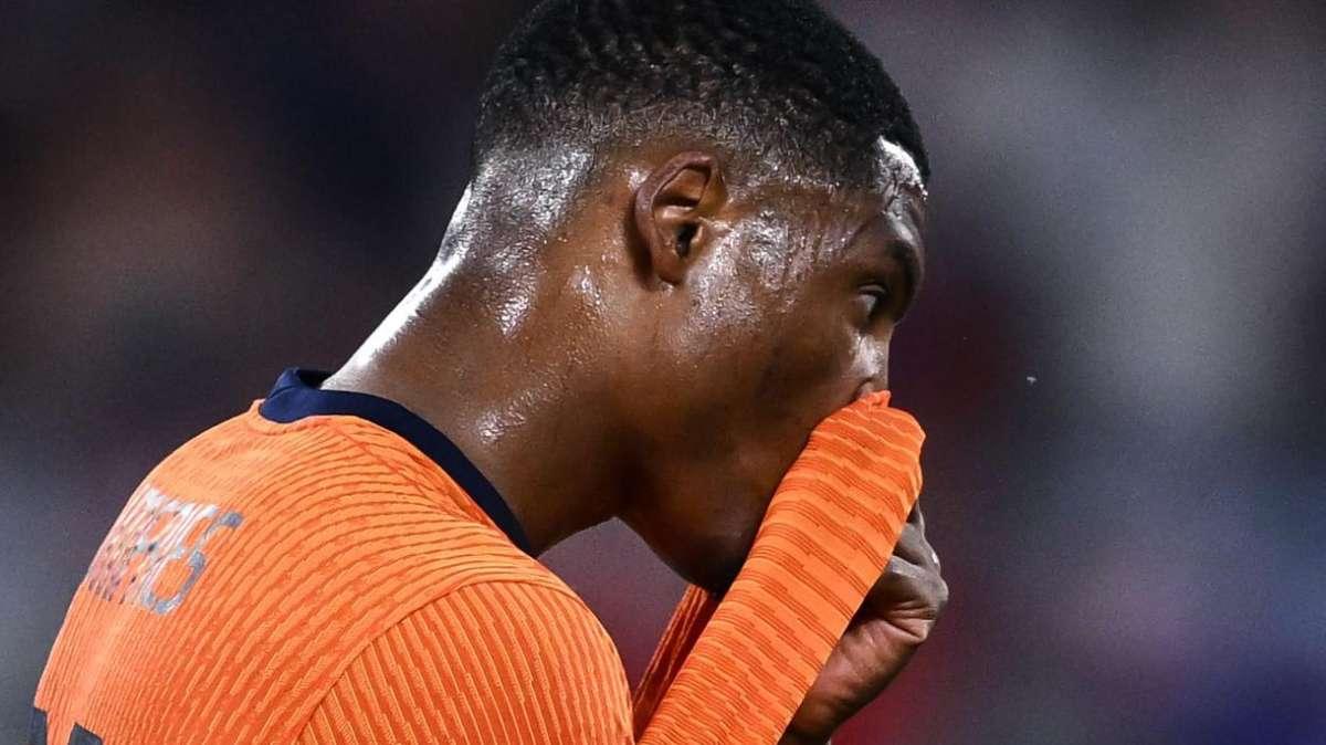 R. De Boer: "De Vrij solido con la Francia. Dumfries deludente, l'ho visto fuori dal gioco"