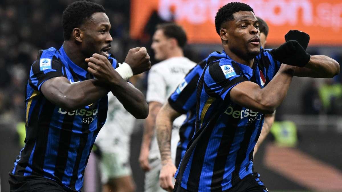 Sky - Dumfries torna in campo dal 1', in attacco tutto ruota intorno a Thuram: le ultime su Barcellona-Inter 