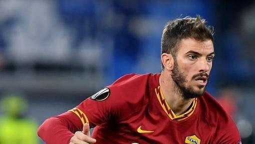 Roma, si ferma anche Santon: stop di 15 giorni, salta l'Inter