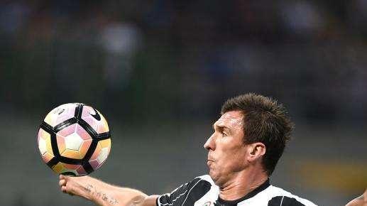 Murillo: "Contro Suarez e Cavani occhio al gioco aereo"