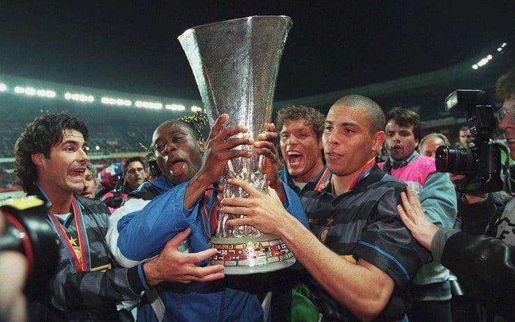 Il sogno di Maria diventa il sogno di... Ronaldo: l'Inter ricorda Parigi '98 con De André