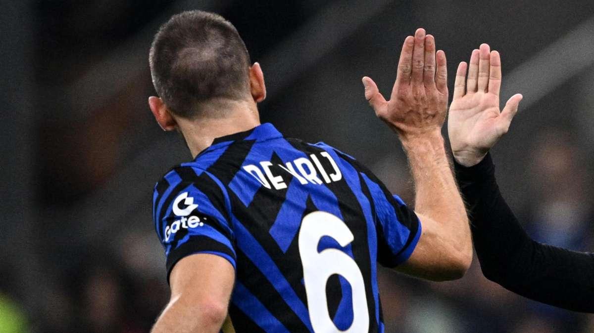 De Vrij suona carica dopo l'1-1 contro il Napoli: "Tutti uniti, lavoriamo e andiamo avanti"