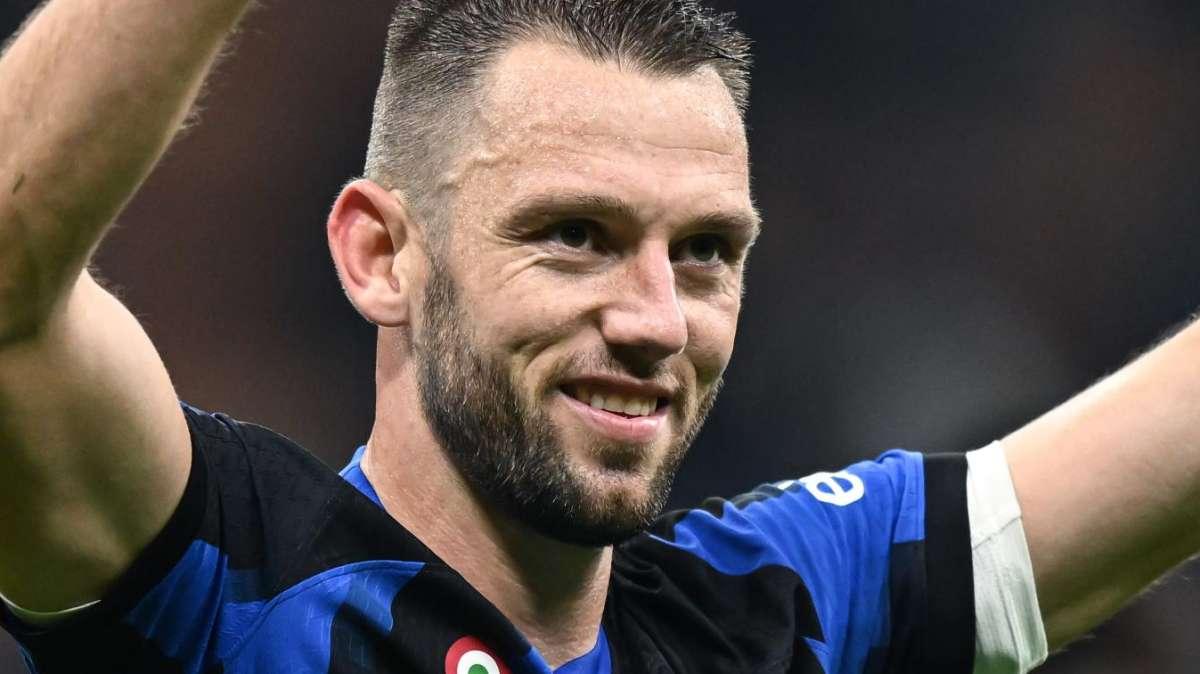 Paesi Bassi, Van Basten e Boulahrouz per De Vrij titolare: "Si parla poco di lui, però..."