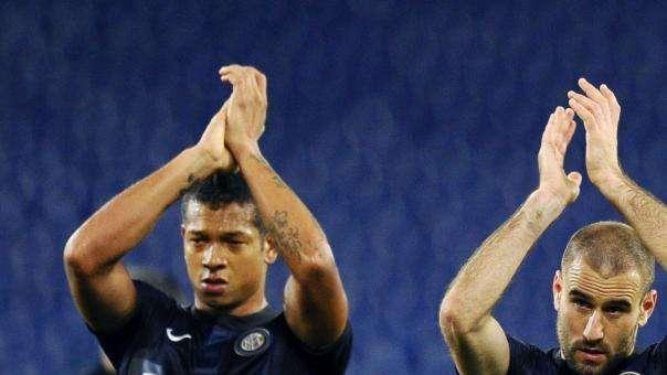 Guarin applaude i tifosi: "Emozioni oggi a S. Siro"
