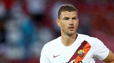E ora tutto su Dzeko. L'Inter studia un nuovo affondo per il bosniaco e lui inizia a mettere pressione alla Roma