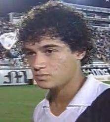Philippe Coutinho atterrato e... consolato!
