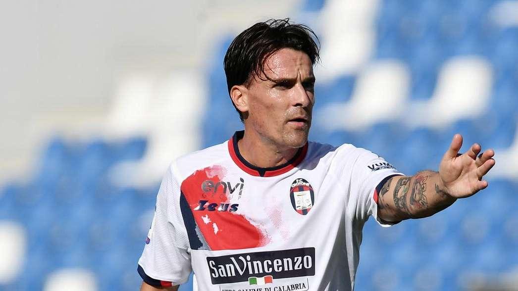 Qui Crotone - Cigarini salta l'Inter: dolore al polpaccio, riposo e terapie per il centrocampista
