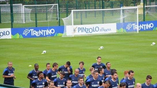 Seduta pomeridiana, si inizia con due gruppi. C'è Chivu