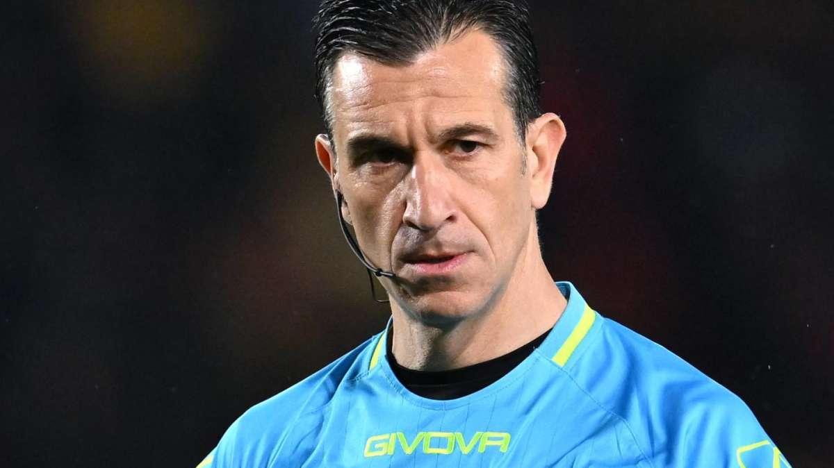 Cagliari-Inter, la moviola - Doveri decide bene nelle aree, ma 'dimentica' troppe ammonizioni