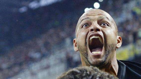VIDEO - Felipe Melo, pugni e rissa in Copa Libertadores