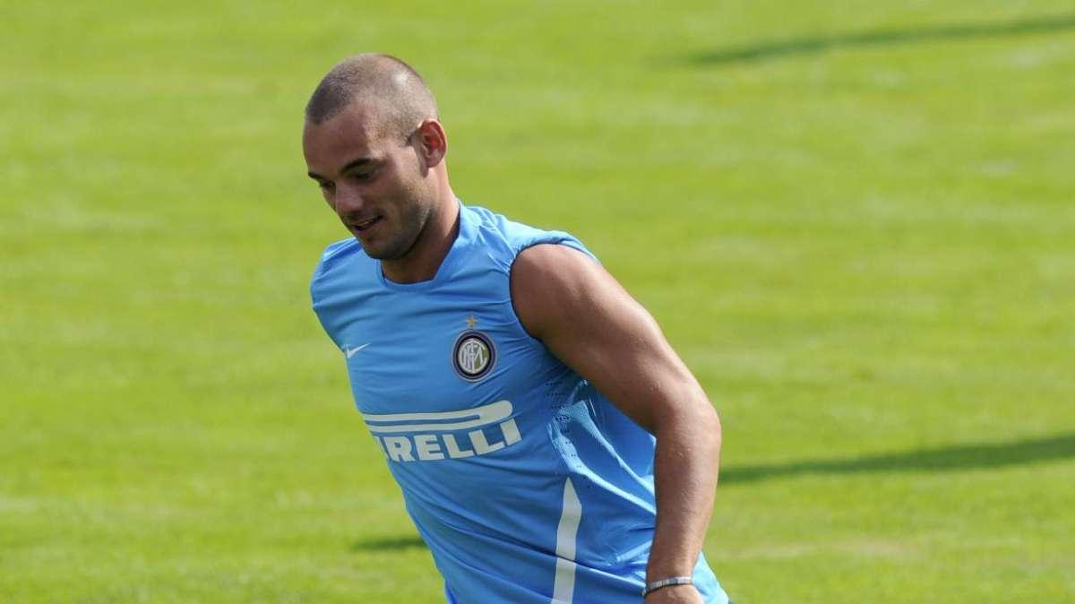 "Cos'ha Sneijder in meno di Pirlo?"