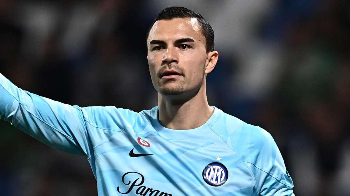 TS - Audero sempre più lontano: su di lui il Como. L'Inter guarda a Bento, l'alternativa è Martinez
