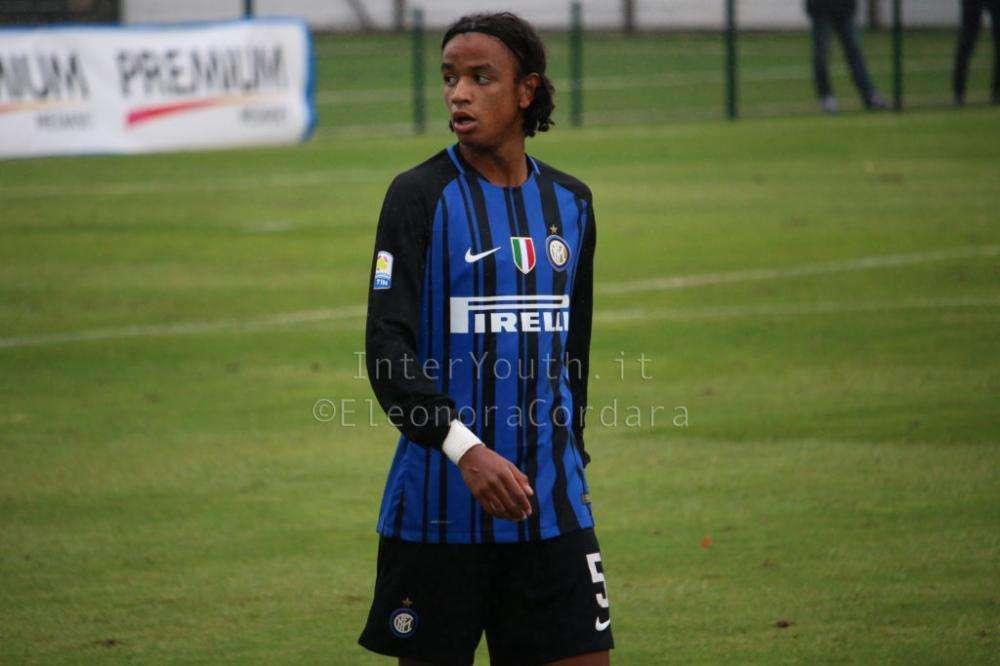 Barcellona-Inter - I cambi... cambiano i nerazzurri. Schirò anima
