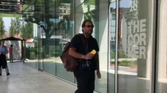 FOTO - Il ds Parma Faggiano in sede. Karamoh, contratto depositato in Lega