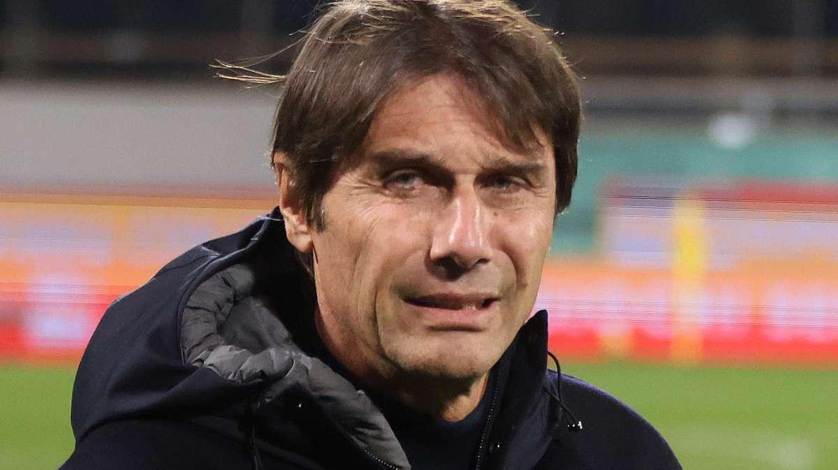 Conte: "Questo Napoli diverso da quello dello Scudetto. Primi senza gente come Zielinski e Osimhen"