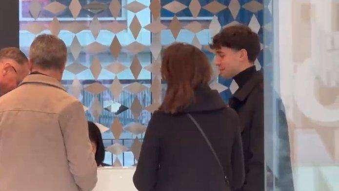 VIDEO - Dopo l'esordio in Champions il rinnovo: De Pieri e l'agente Riso in sede per firmare fino al 2029