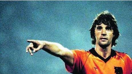 Ruud Krol: "Potevo andare all'Inter, ma Ferlaino disse 'no'. E fece bene"