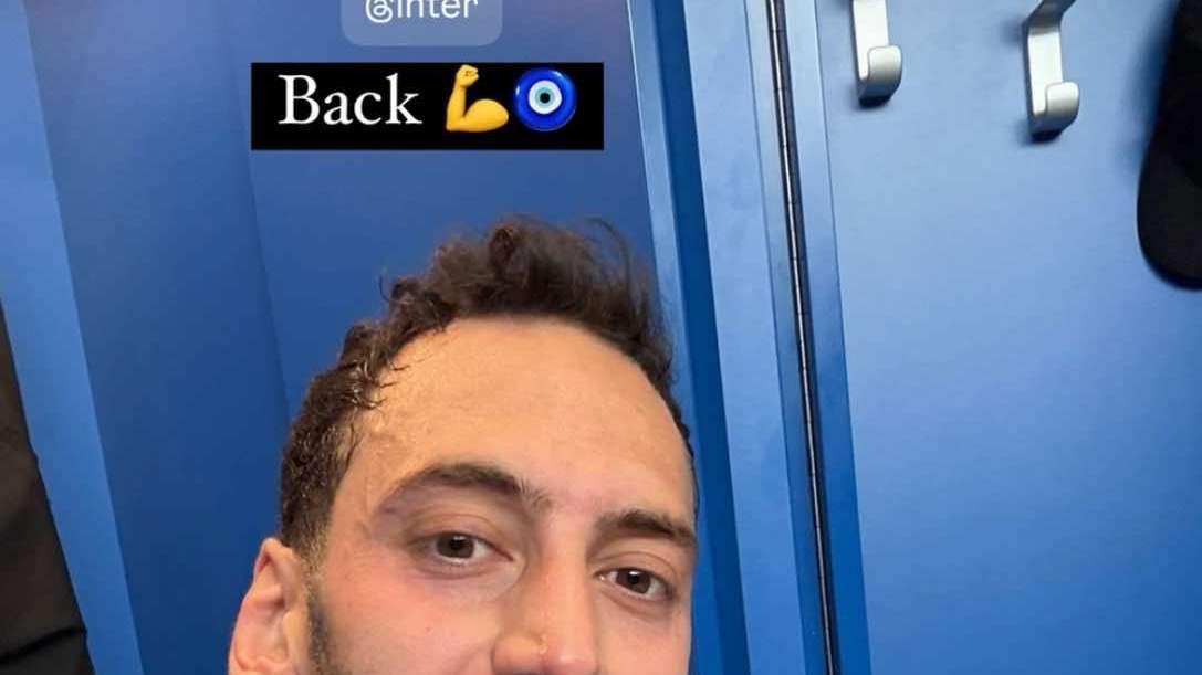 Calhanoglu 'vede' il derby: il turco ha svolto buona parte dell'allenamento in gruppo. E su Instagram scrive 'back'