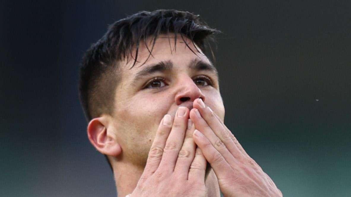 Napoli, Simeone prenderà la maglia numero 18: una scelta in stile Zamorano