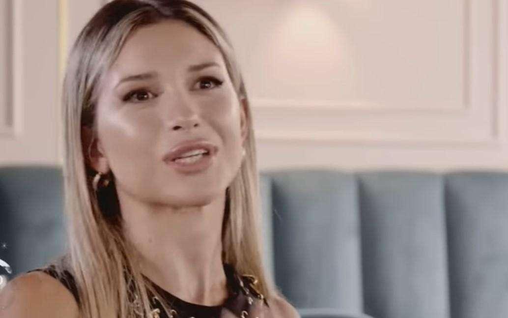 Lady Lautaro spiega ai suoi follower: "Parlo italiano ma non lo uso sui social per un motivo"