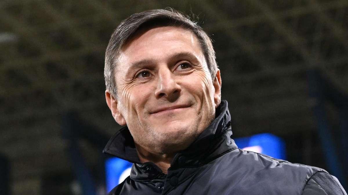 Inter Legend, Zanetti: "Bello difendere questa bellissima maglia. Maicon? Vuole spingere sempre"