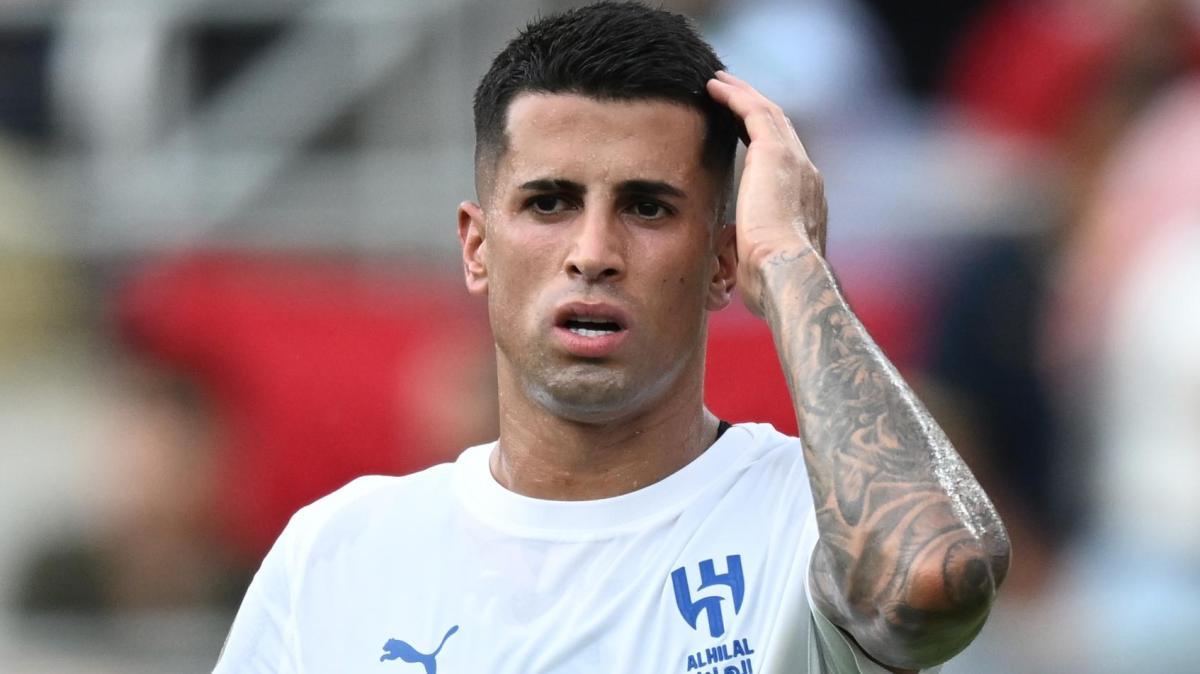 Cancelo resta al Barcellona? Romano: "Fiducia massima dei catalani"