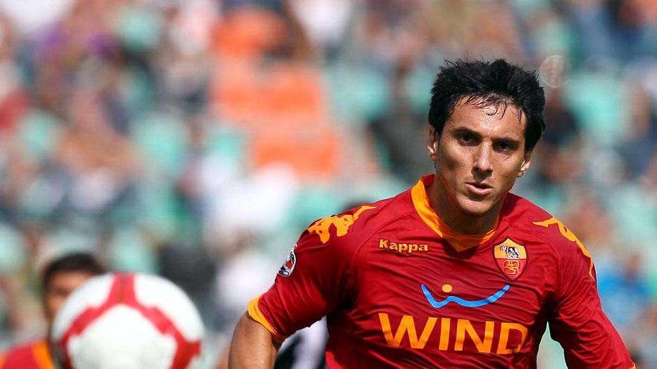 Il Mancio vuole Burdisso: pronti 14 milioni
