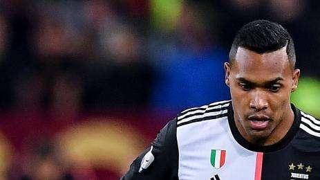 Alex Sandro: "Per la Juve sarà difficile confermarsi: Inter e Napoli vogliono vincere"